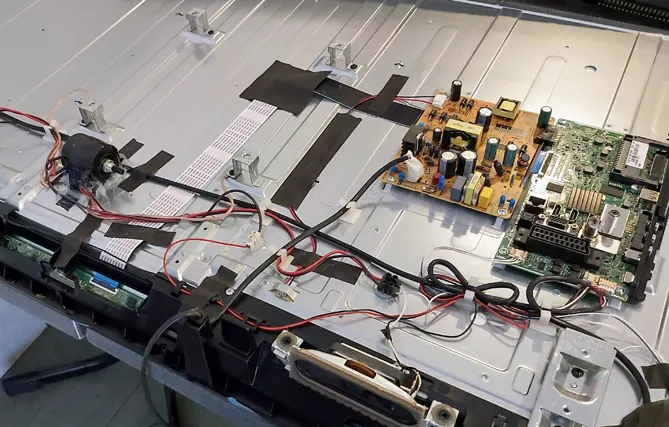 Passive limiter installed by AICONNEX in a television 